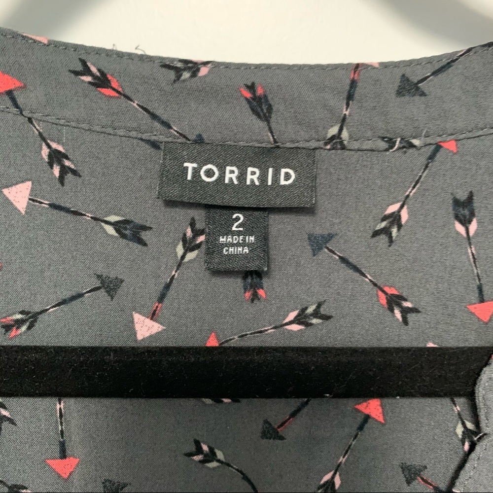 Torrid Button Down Arrow Top Size 2x - image 4